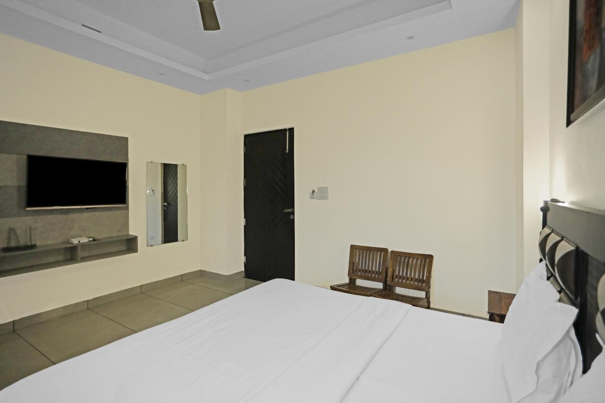 Super Hotel O Heart Beat Hotel Greater Noida Zewnętrze zdjęcie
