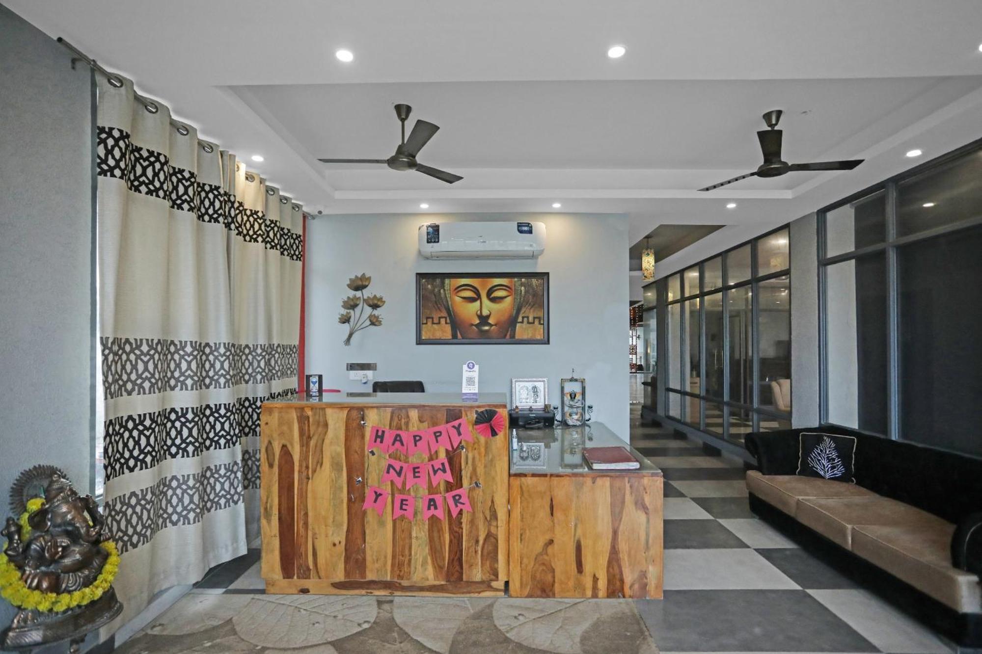 Super Hotel O Heart Beat Hotel Greater Noida Zewnętrze zdjęcie